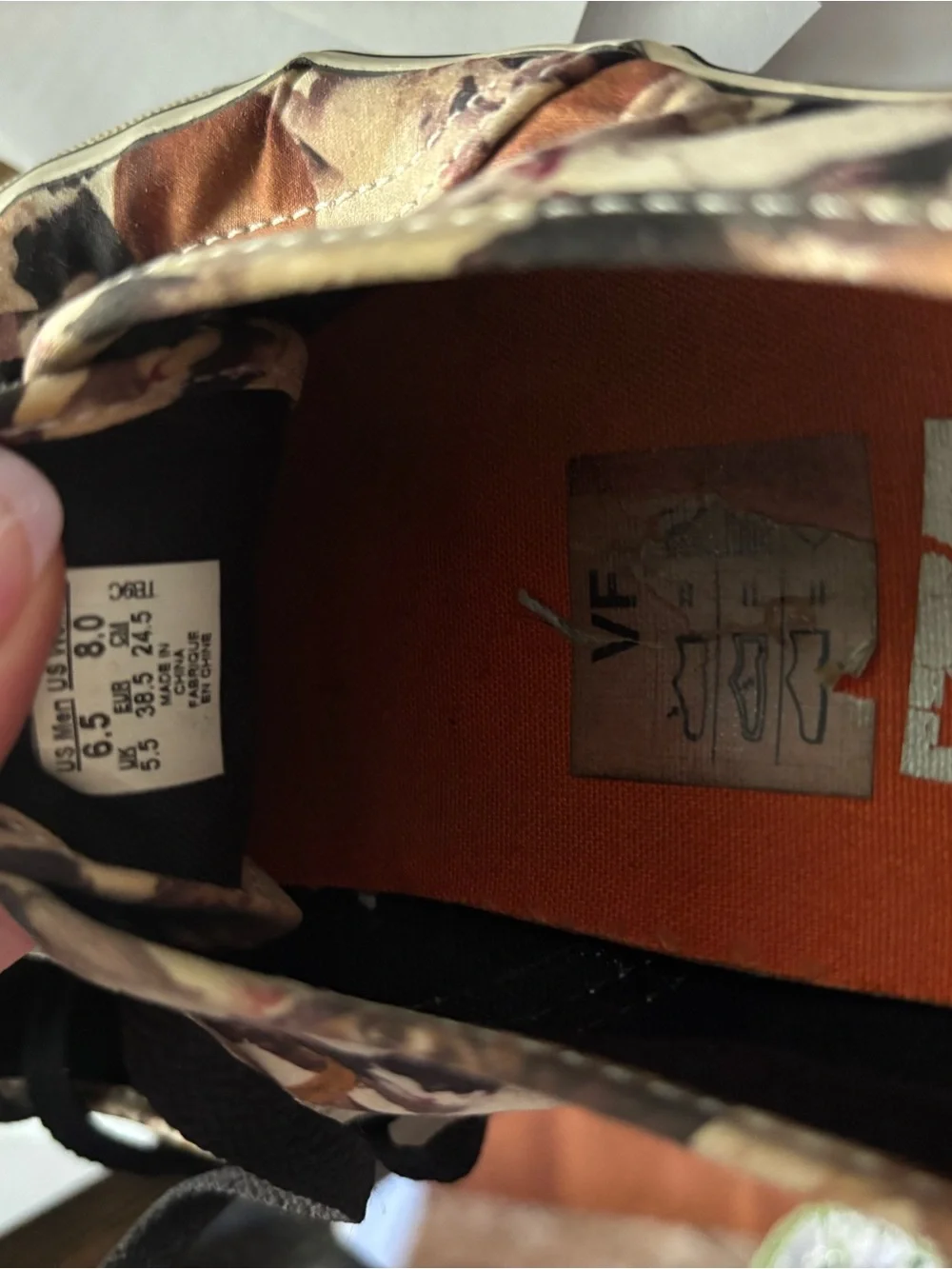 Authentic Vans ASPCA Cats Shoes Men’s 6.5/ Women’s 8– RARE
